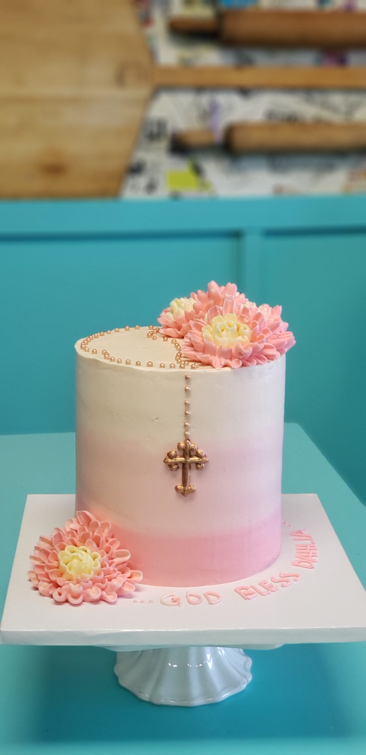 shop custom cake